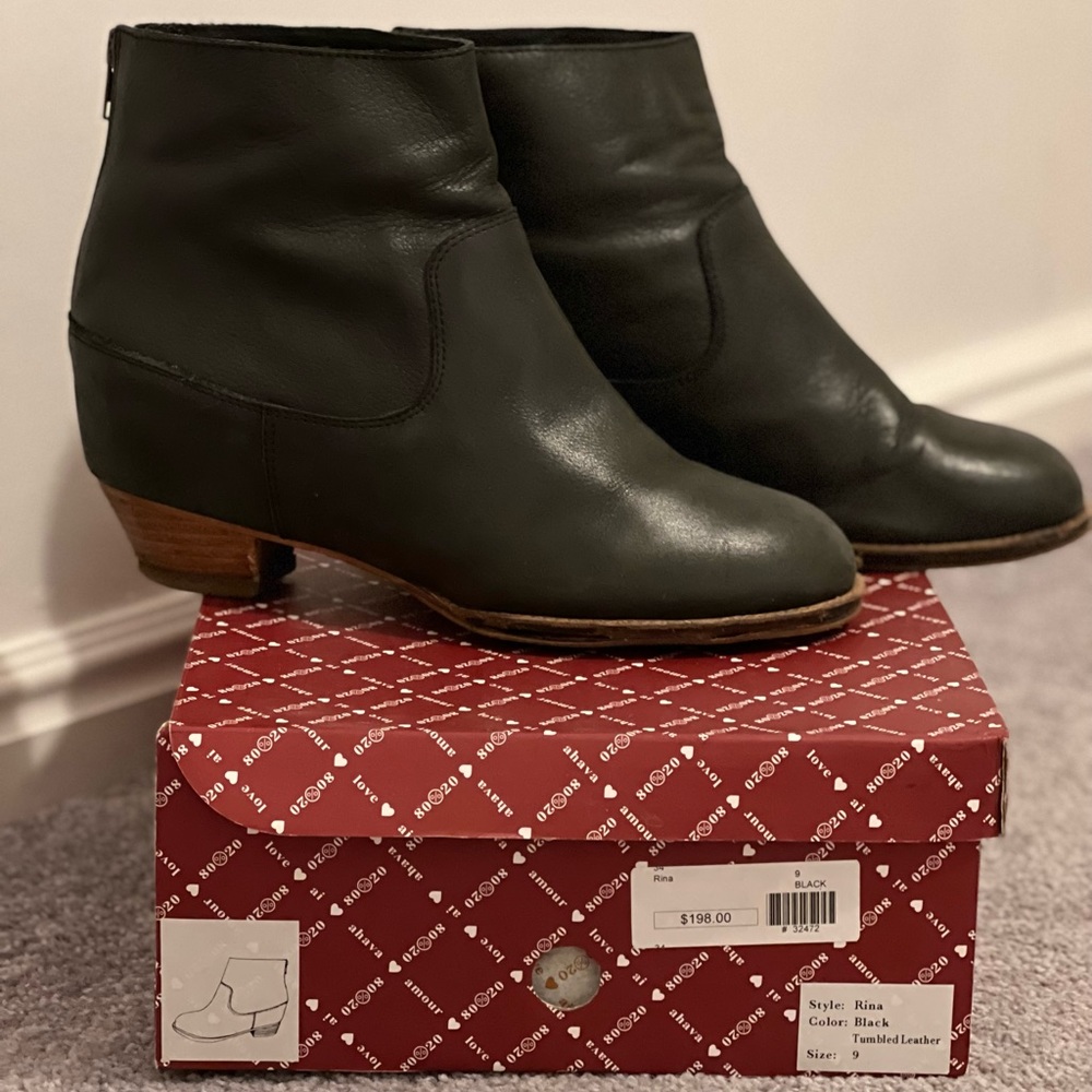 80-20 black boots
